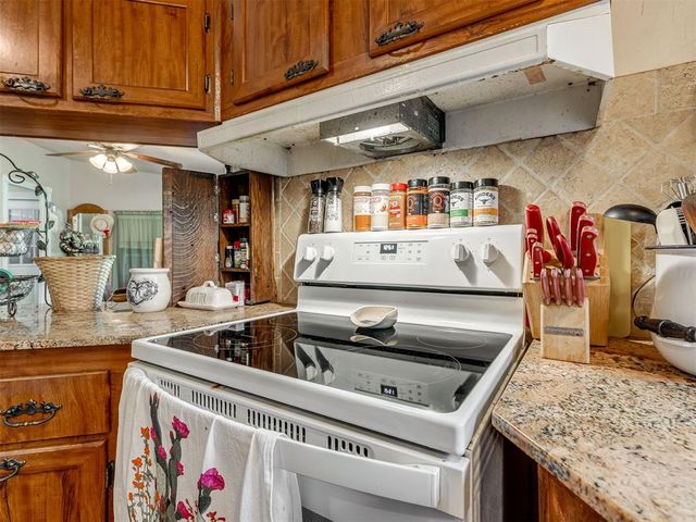 23722 Dibble Creek Road, Blanchard, OK 73010