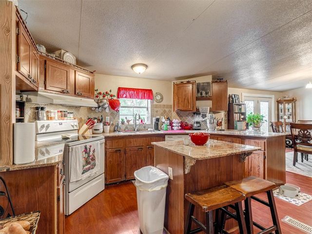 23722 Dibble Creek Road, Blanchard, OK 73010