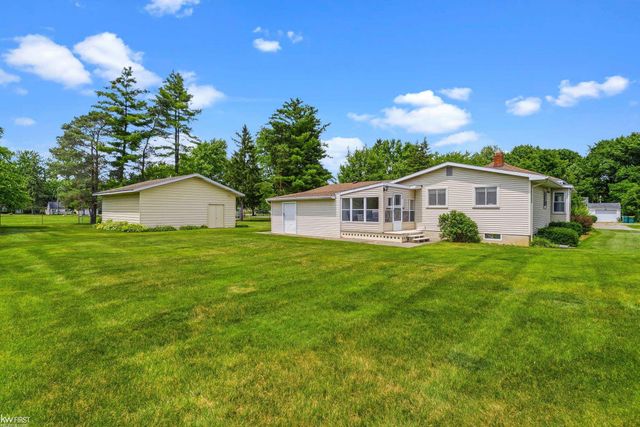 1018 Mildred Street, Flushing, MI 48433