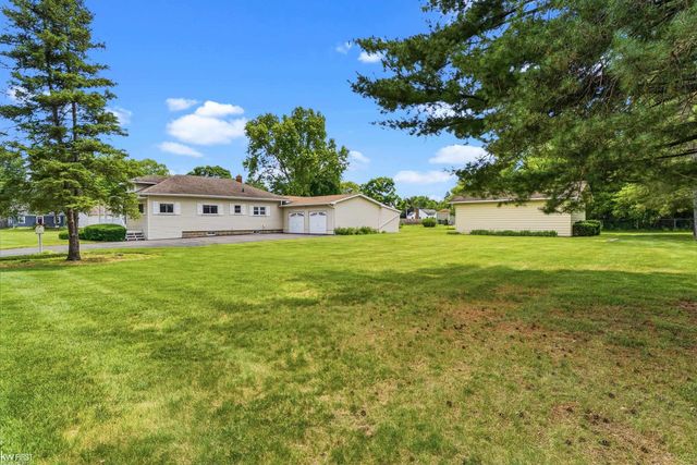 1018 Mildred Street, Flushing, MI 48433