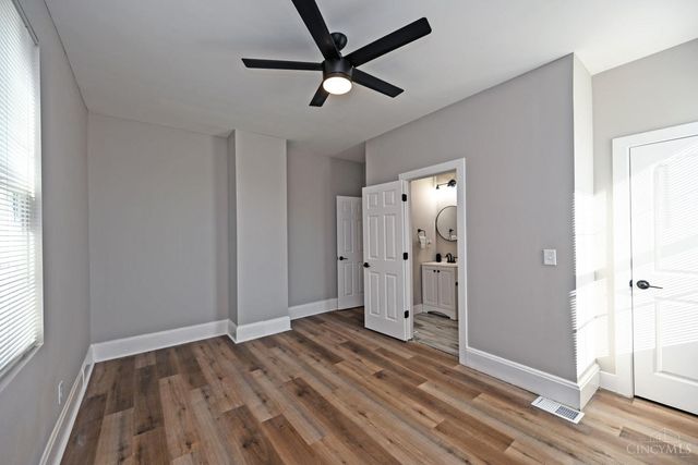 4327 Hays Avenue, Cincinnati, OH 45233