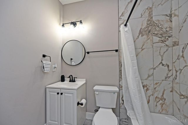 4327 Hays Avenue, Cincinnati, OH 45233