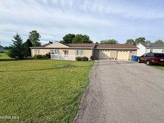 23275 Ohio 51, Genoa, OH 43430