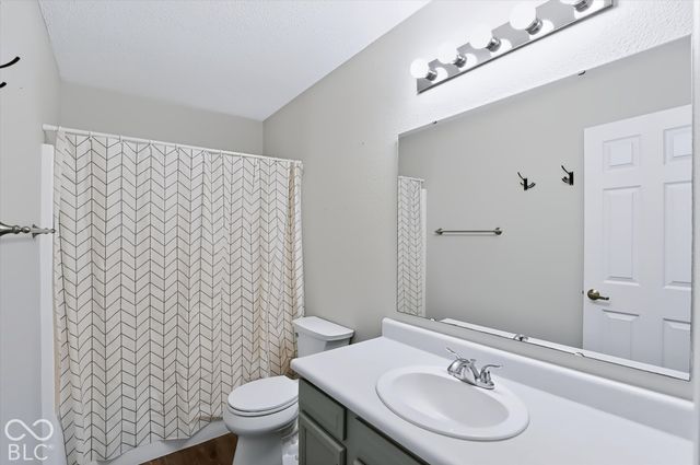 203 E Pine Ridge Drive, Westfield, IN 46074