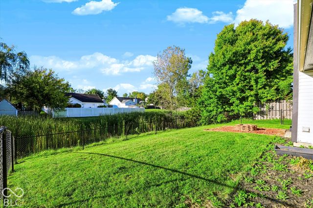 203 E Pine Ridge Drive, Westfield, IN 46074