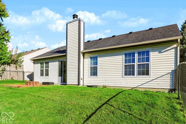 203 E Pine Ridge Drive, Westfield, IN 46074