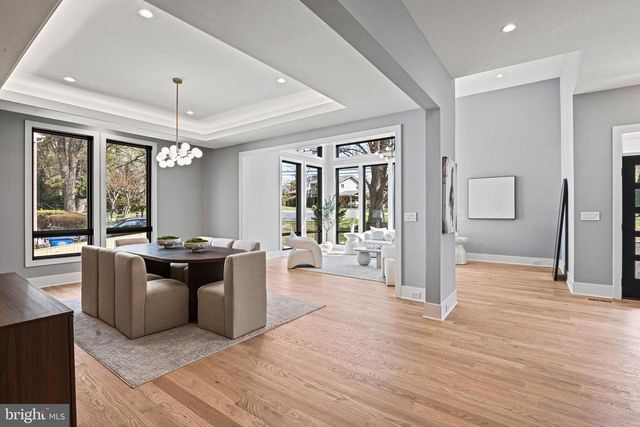 1052 BALLS HILL RD, Mclean, VA 22101