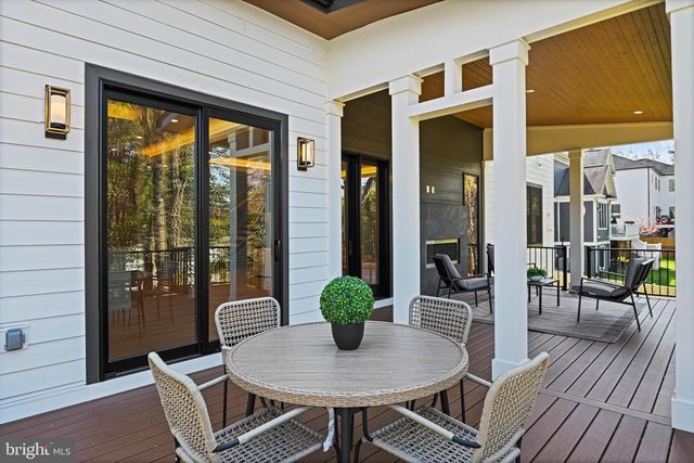 1052 BALLS HILL RD, Mclean, VA 22101