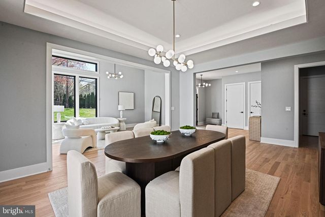 1052 BALLS HILL RD, Mclean, VA 22101