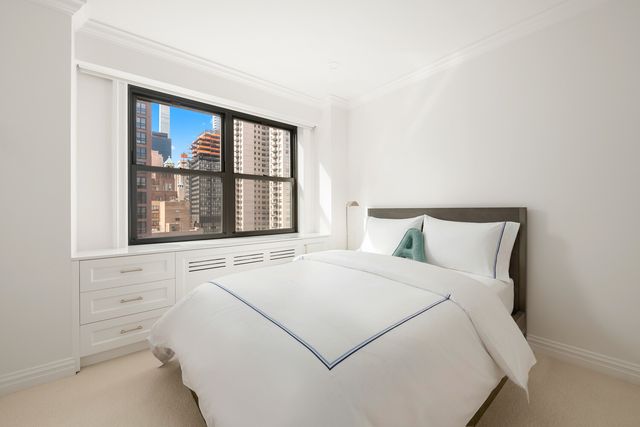 50 Sutton Pl S Apt 19A, New York City, NY 10022