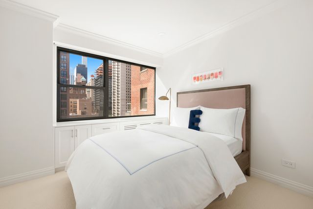 50 Sutton Pl S Apt 19A, New York City, NY 10022