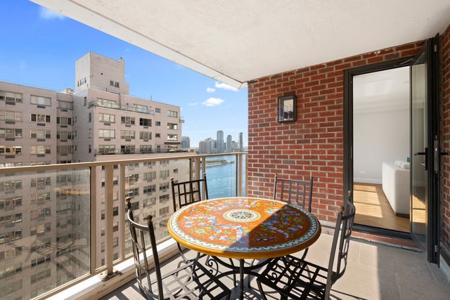 50 Sutton Pl S Apt 19A, New York City, NY 10022