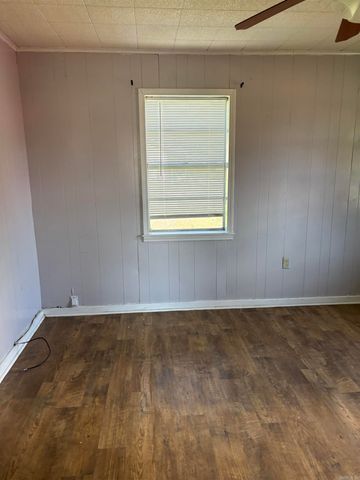 1125 Main Street, Nashville, AR 71852