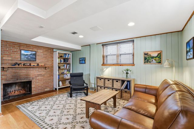 1907 Jefferson Avenue, Saint Paul, MN 55105