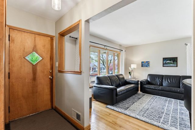 1907 Jefferson Avenue, Saint Paul, MN 55105