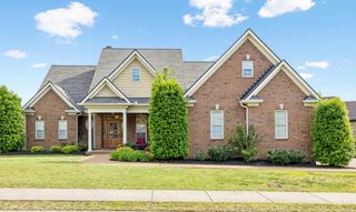 1067 Gadwall Cir, Hendersonville, TN 37075