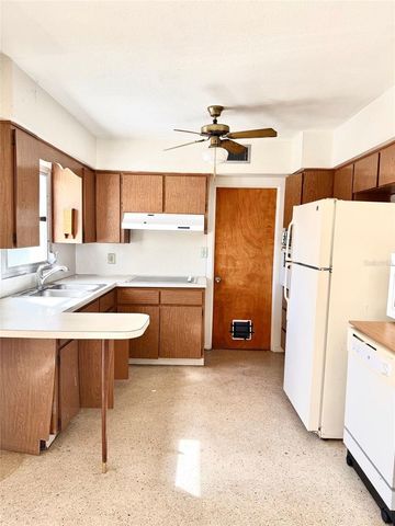 2612 68TH AVENUE N, St Petersburg, FL 33702