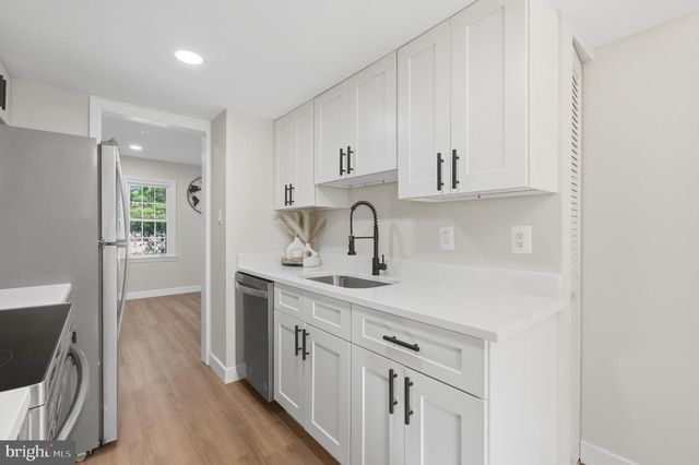 8575 TYROLEAN WAY, Springfield, VA 22153