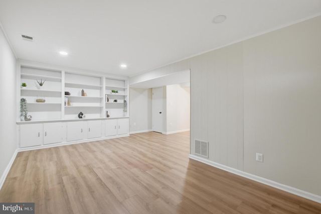 8575 TYROLEAN WAY, Springfield, VA 22153