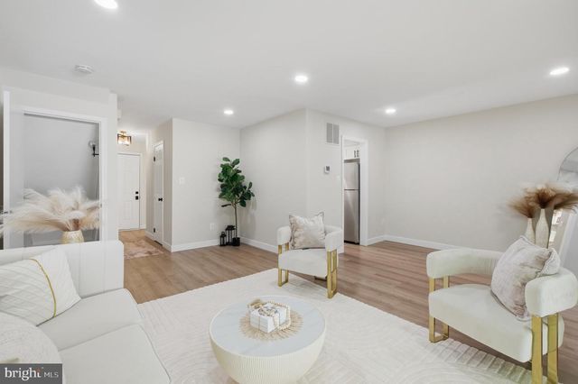 8575 TYROLEAN WAY, Springfield, VA 22153