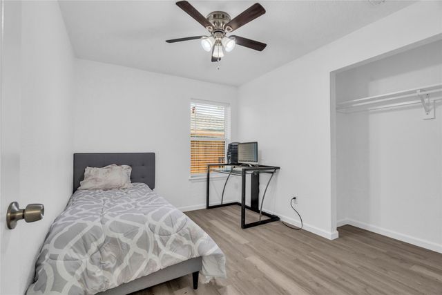 1319 Parkway Court, Arlington, TX 76010