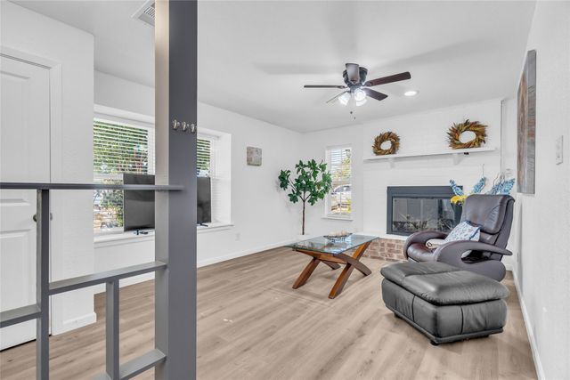 1319 Parkway Court, Arlington, TX 76010