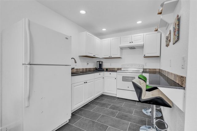 1319 Parkway Court, Arlington, TX 76010