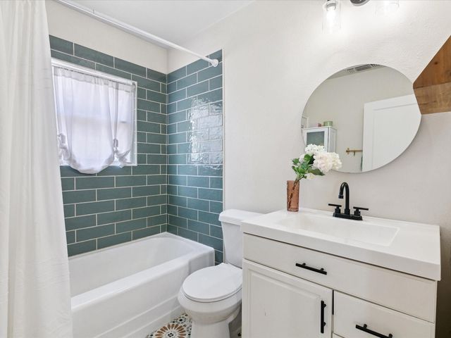 3012 Gene Lane, Haltom City, TX 76117