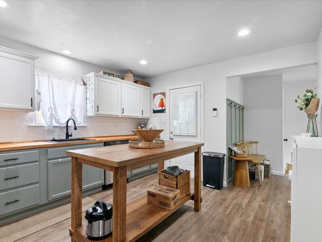 3012 Gene Lane, Haltom City, TX 76117