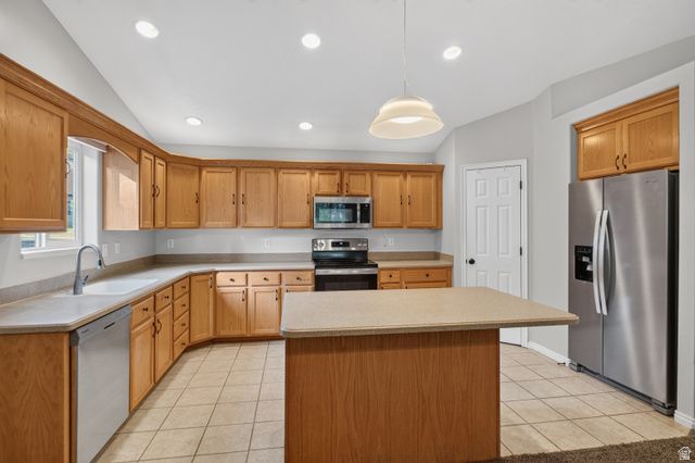 986 S SLATE CANYON DR, Provo, UT 84606