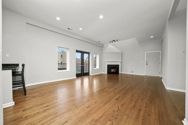 1432 W Erie Street 3R, Chicago, IL 60642