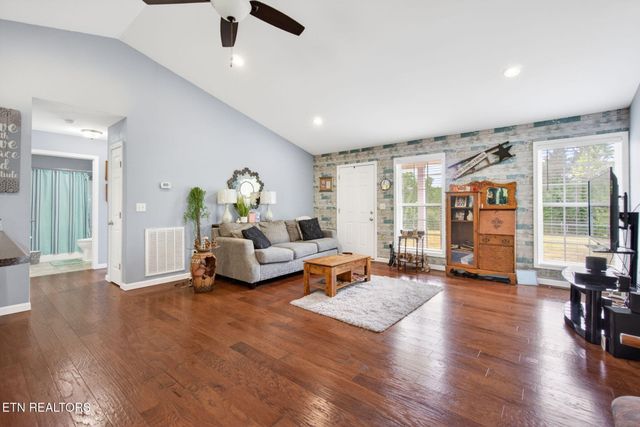 259 Freewill Ridge Rd, Gainesboro, TN 38562