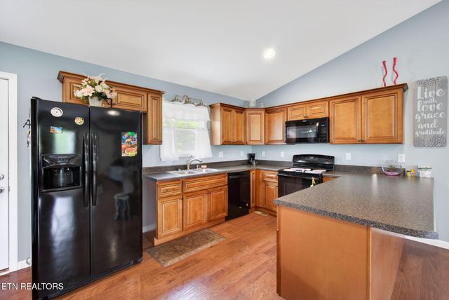 259 Freewill Ridge Rd, Gainesboro, TN 38562