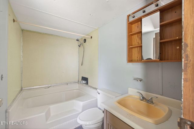 259 Freewill Ridge Rd, Gainesboro, TN 38562