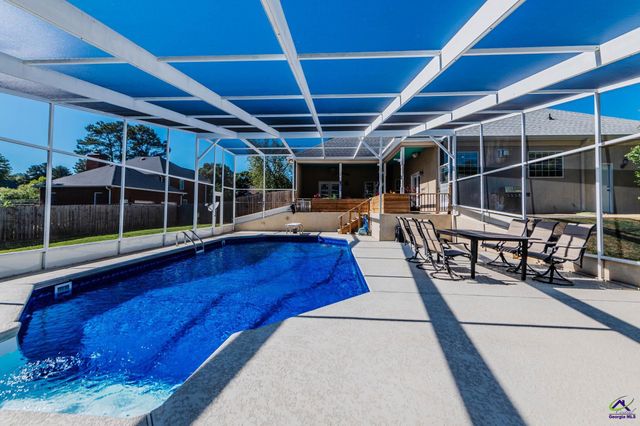 204 Clayton Court, Warner Robins, GA 31088