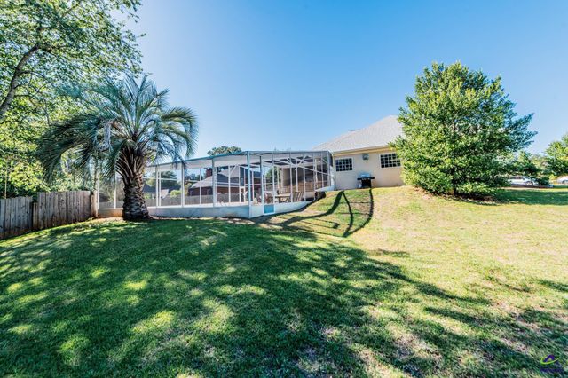 204 Clayton Court, Warner Robins, GA 31088