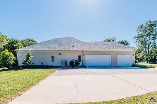204 Clayton Court, Warner Robins, GA 31088