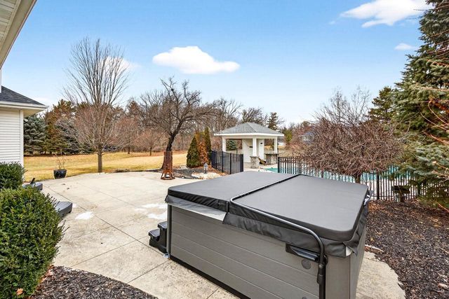 30 GOLDEN WHEAT LANE, Wrightstown, WI 54180