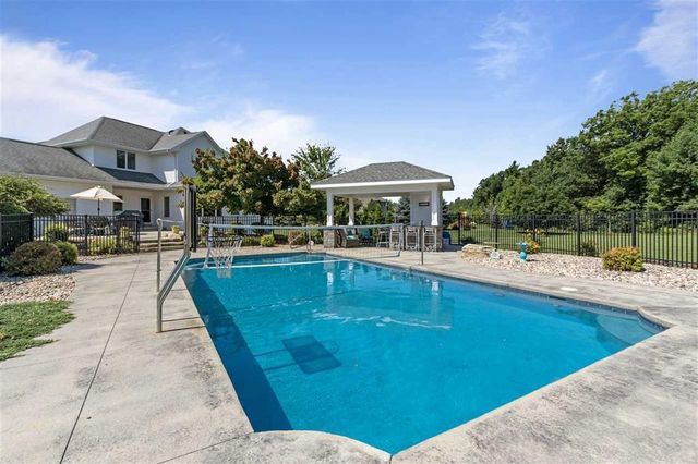 30 GOLDEN WHEAT LANE, Wrightstown, WI 54180