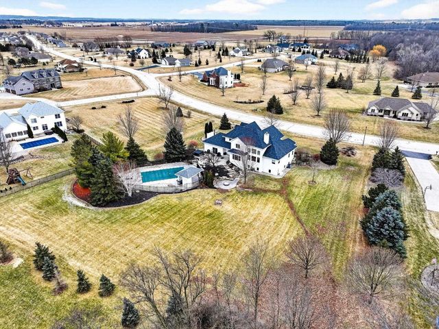 30 GOLDEN WHEAT LANE, Wrightstown, WI 54180