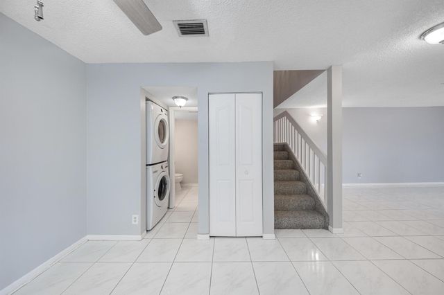 2508 NW 99th Avenue, Coral Springs, FL 33065