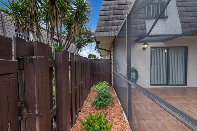 2508 NW 99th Avenue, Coral Springs, FL 33065