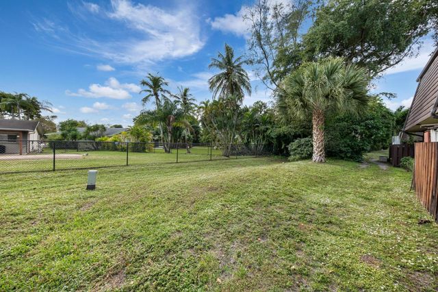 2508 NW 99th Avenue, Coral Springs, FL 33065