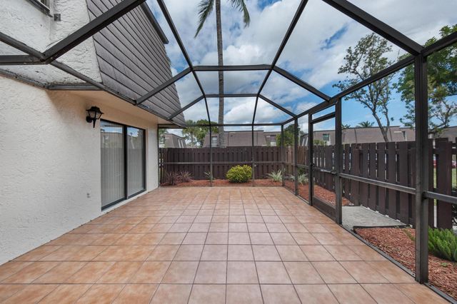 2508 NW 99th Avenue, Coral Springs, FL 33065