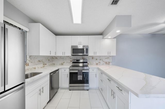 2508 NW 99th Avenue, Coral Springs, FL 33065