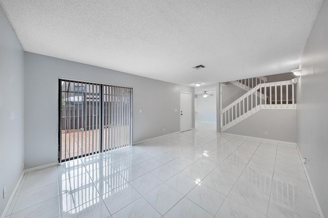 2508 NW 99th Avenue, Coral Springs, FL 33065