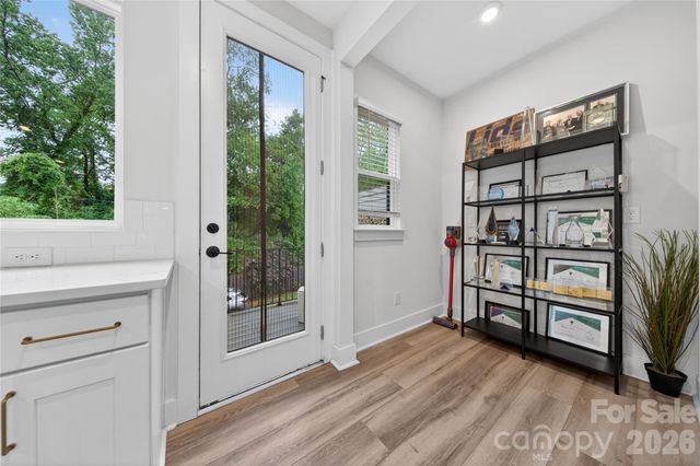 4033 Polluck Way, Charlotte, NC 28209