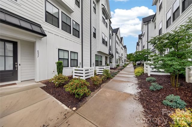 4033 Polluck Way, Charlotte, NC 28209