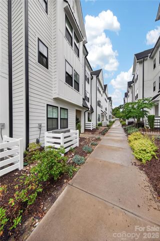 4033 Polluck Way, Charlotte, NC 28209