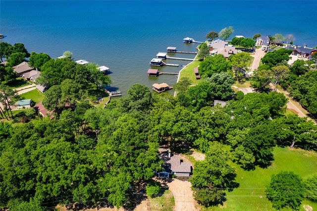 134 King Arthur Road, Mabank, TX 75156